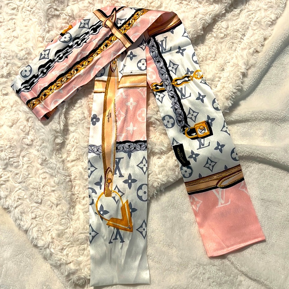 LV bandanna